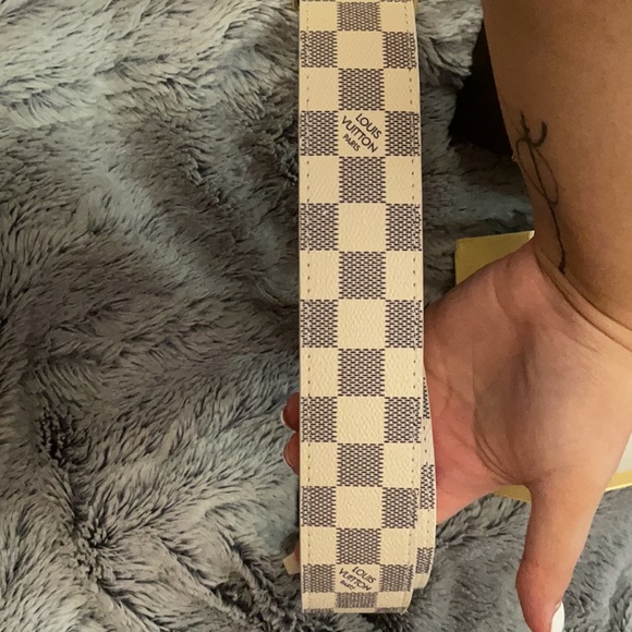 Louis Vuitton Woman’s Belt - Picture 4 of 4